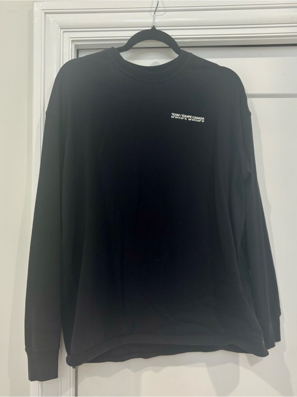 Lululemon Olympics Unisex Team Canada Long Sleeve Size Medium